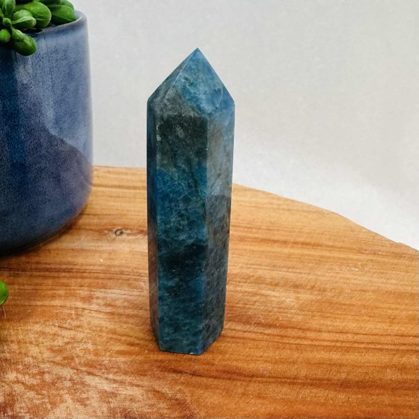 Apatite Tower 8-9cm
