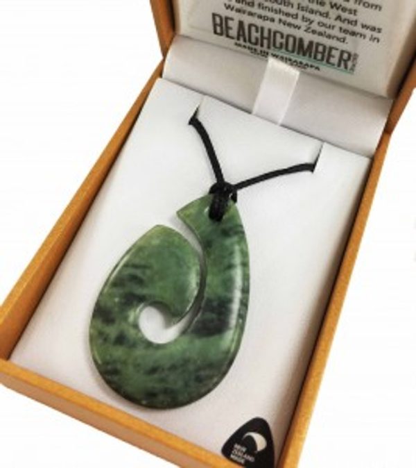 NZ Pounamu Pendant Hei Matau Boxed